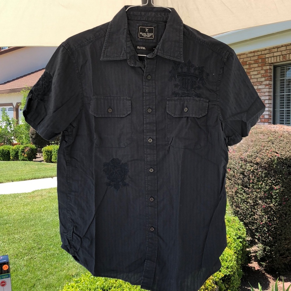 Marc Ecko Shortsleeved Shirt. Medium